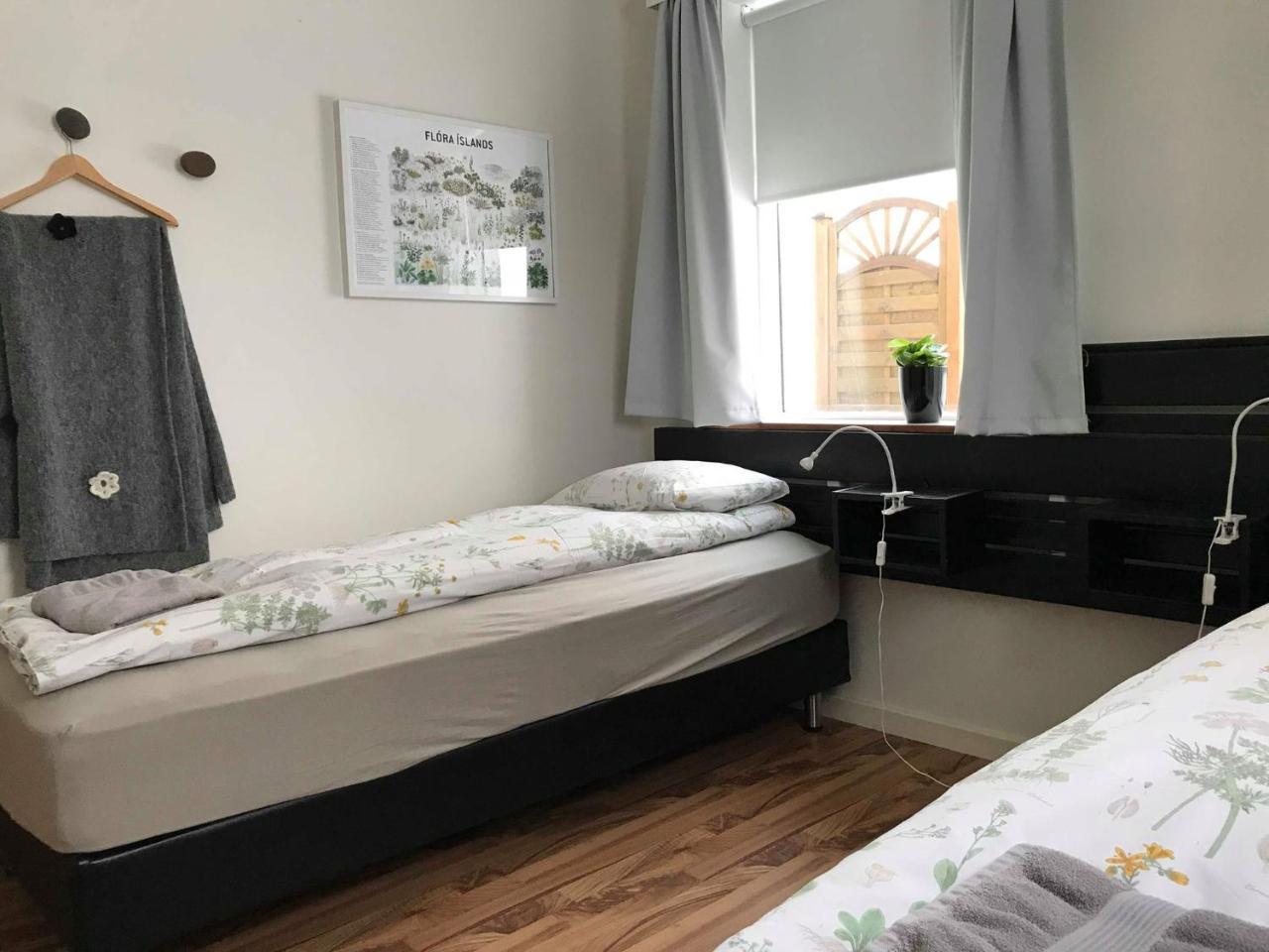 Guesthouse Hvitahusid Akureyri Dış mekan fotoğraf