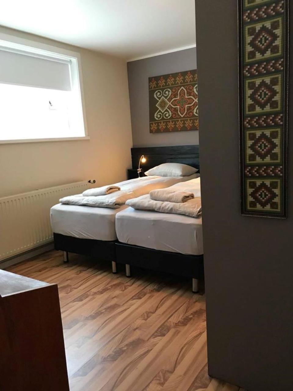 Guesthouse Hvitahusid Akureyri Dış mekan fotoğraf